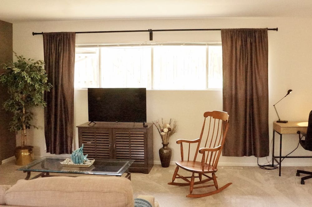Photo of Bedroom in Panorama Heights
