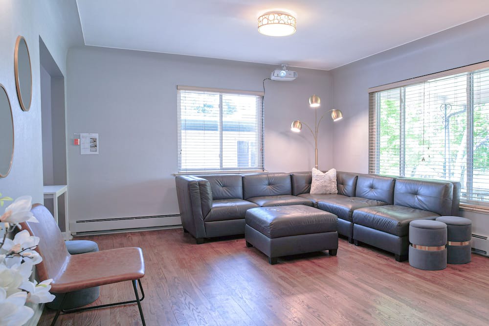 Photo of Bedroom in Cory