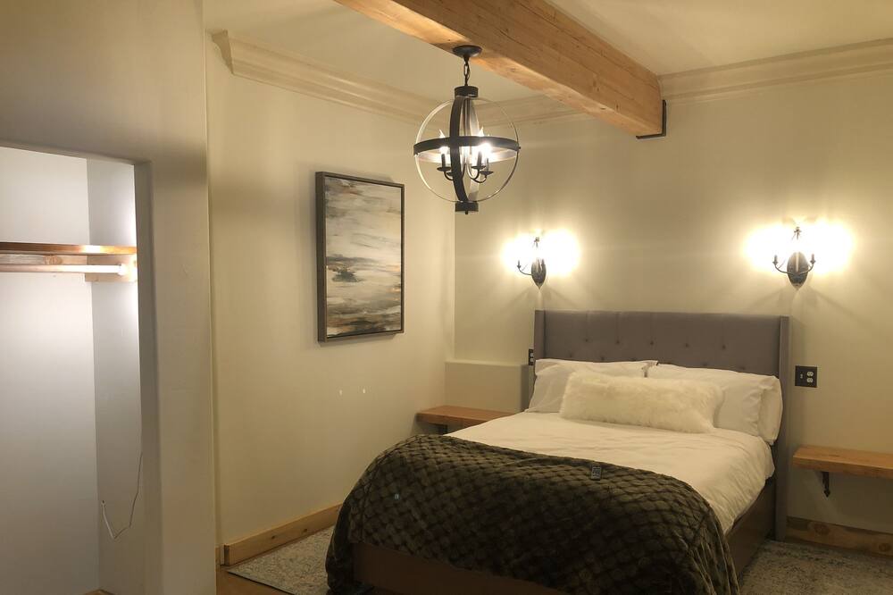 Photo of Bedroom in Carbondale