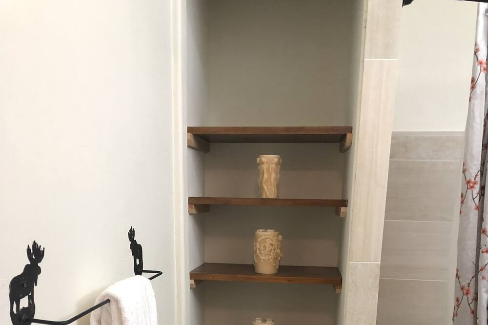 Photo of Bathroom in Carbondale