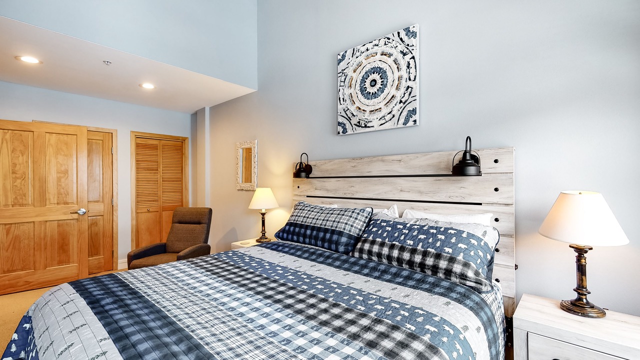 Photo of Bedroom in River Run