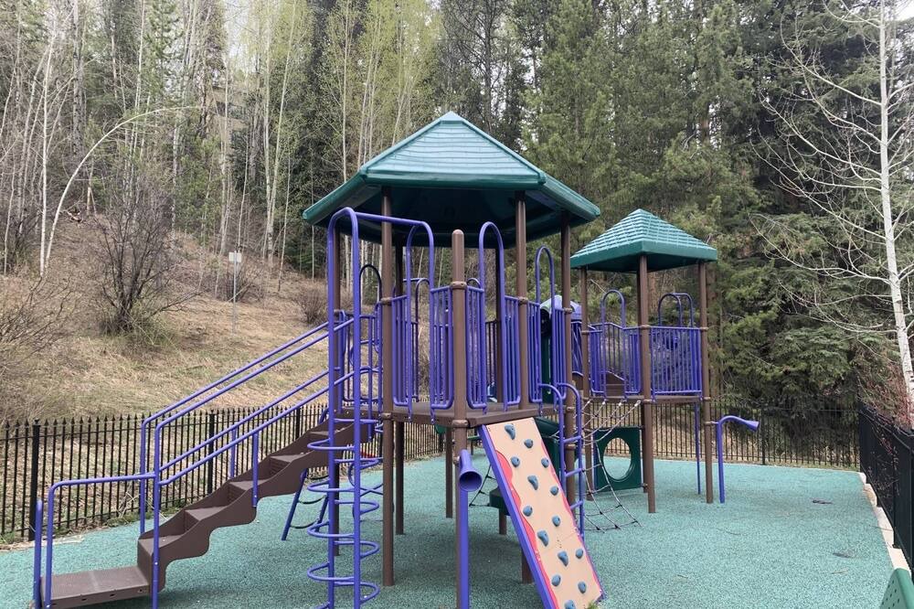 Photo of Others in Highland Meadows