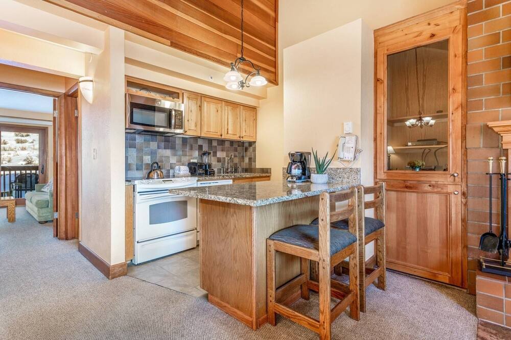 Photo of Kitchen in Highland Meadows