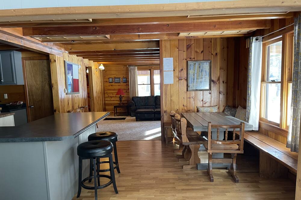 Photo of Livingroom in Bayfield