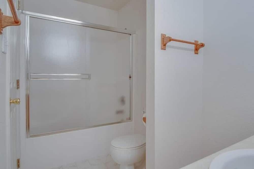 Photo of Bathroom in Rye