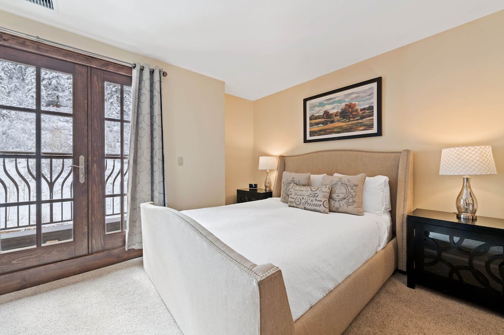 Photo of Bedroom in Avon