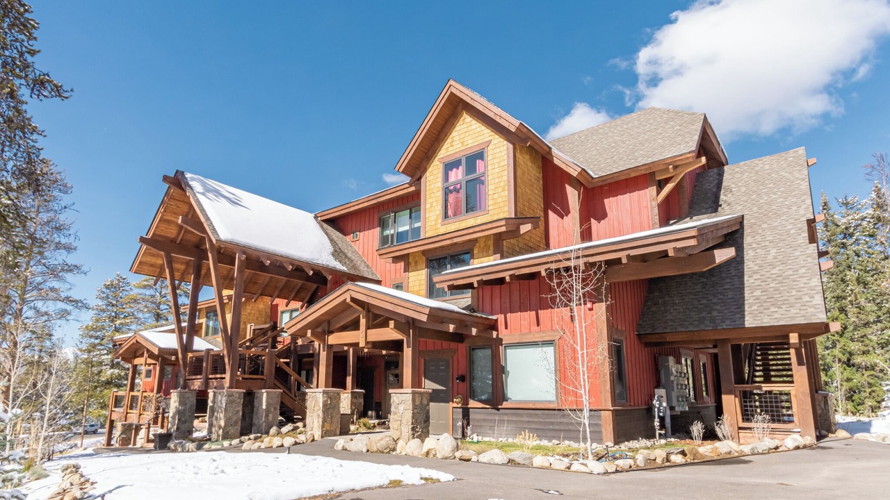 Photo of Outdoor in Lakeside Village