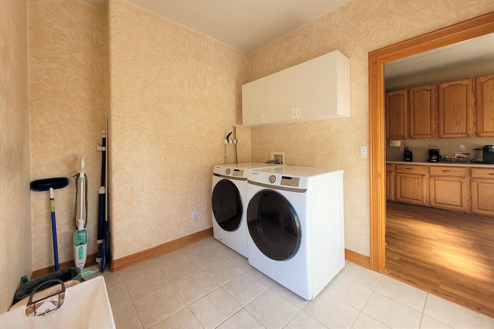 Photo of Bedroom in Richmond Hill Corridor