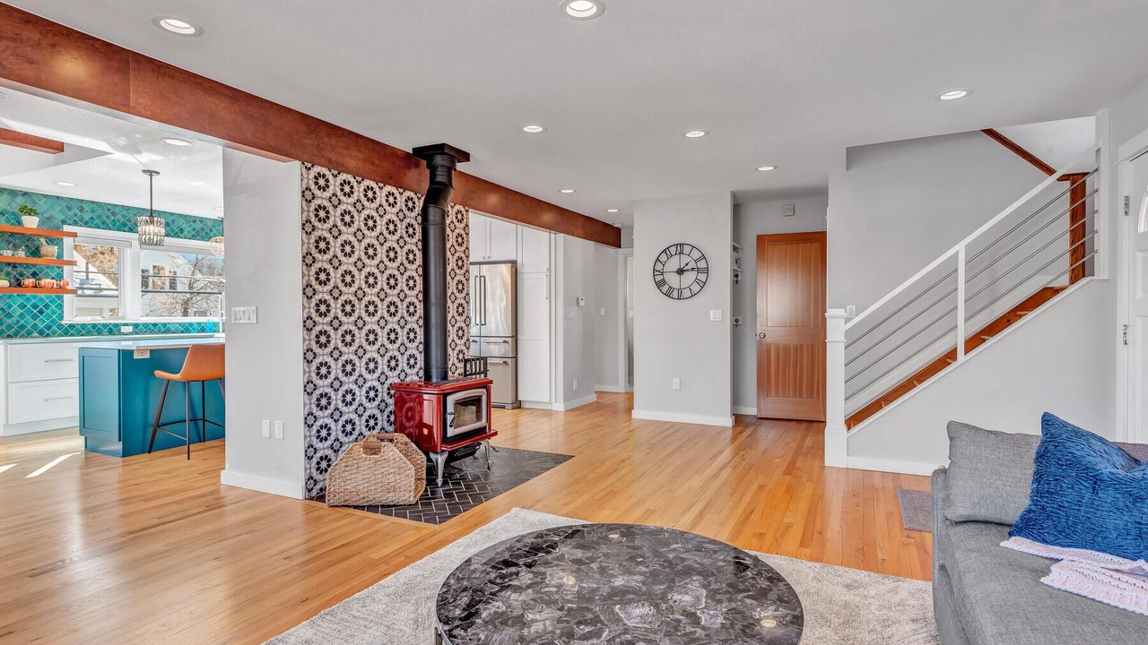 Photo of Livingroom in Whittier