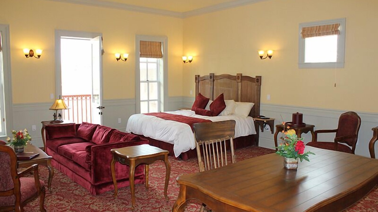 Photo of Livingroom in Del Norte