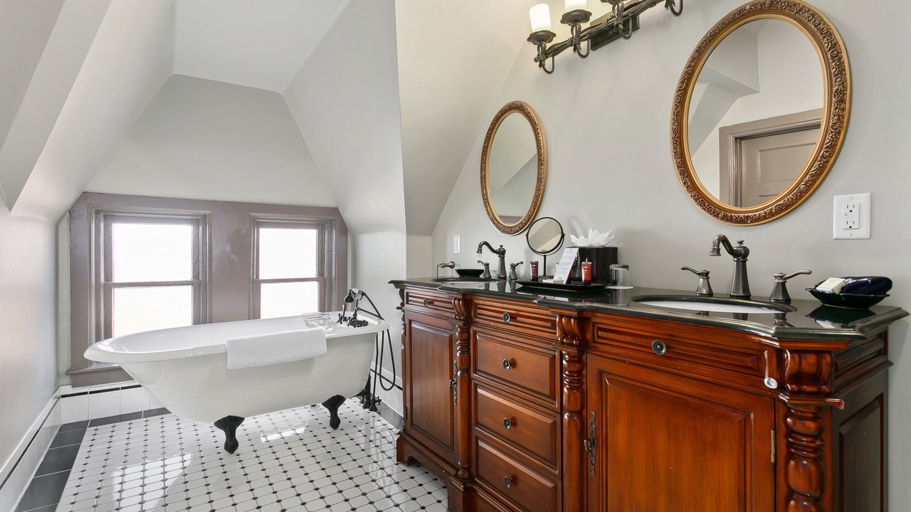 Photo of Bathroom in Capitol Hill