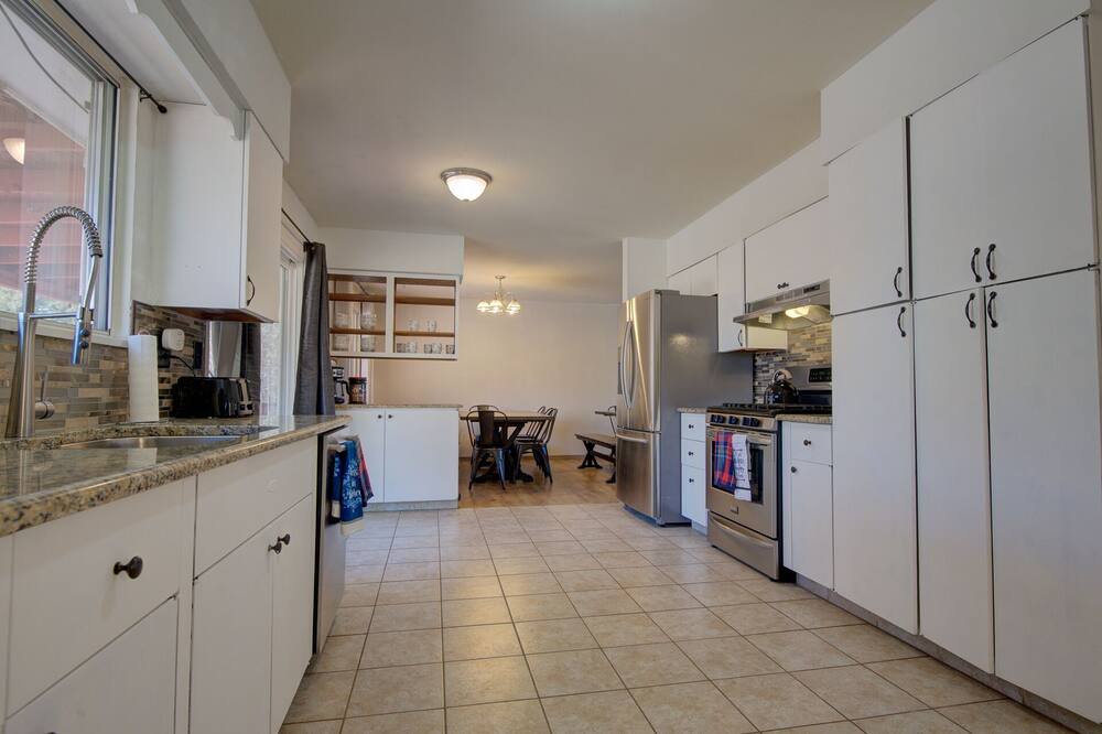 Photo of Kitchen in Rustic Hills