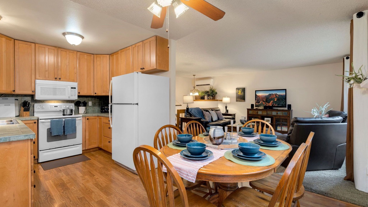 Photo of Kitchen in Cedar Village