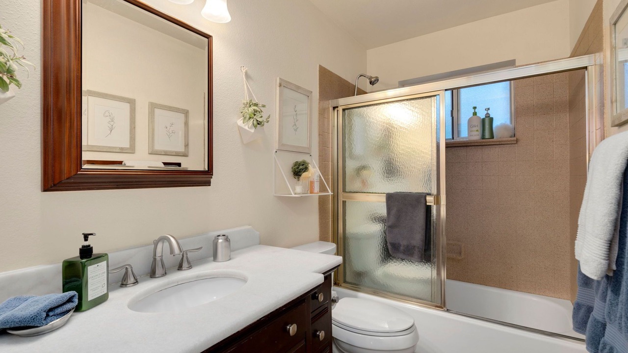 Photo of Bathroom in Cedar Village