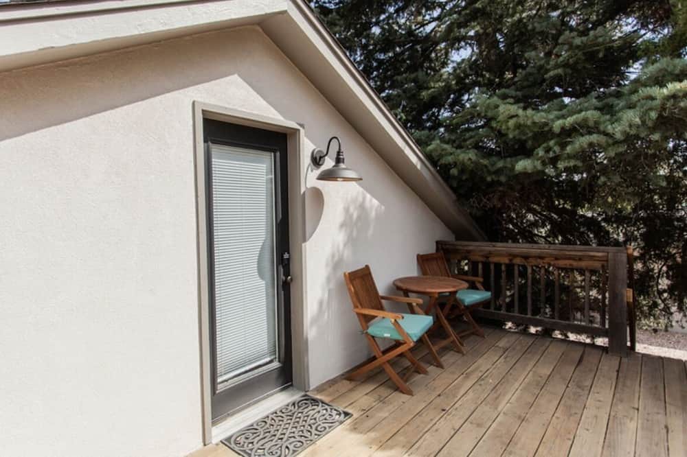 Photo of Patio Balcony in Larkspur