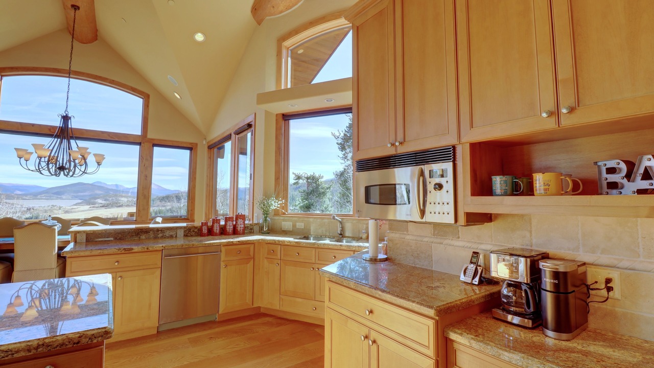 Photo of Kitchen in Three Peaks