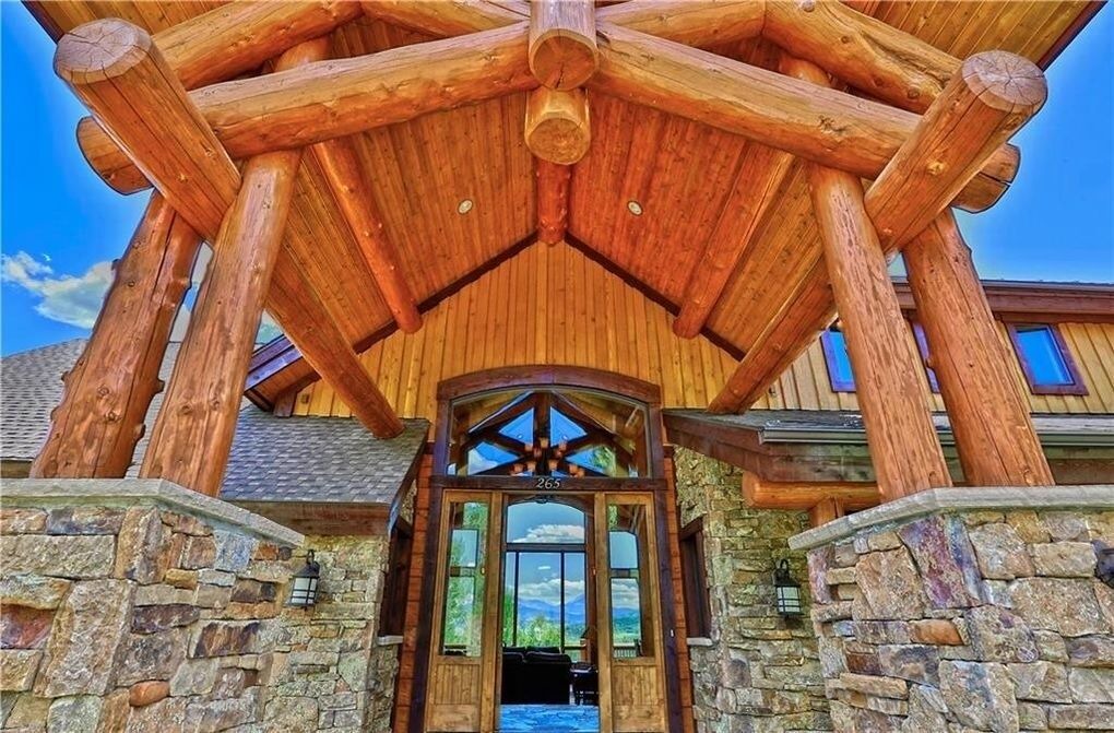 Photo of Outdoor in Three Peaks