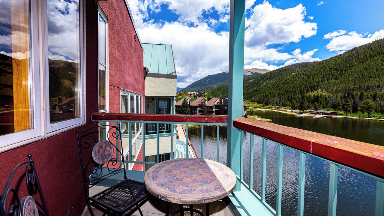 Photo of Outdoor in Lakeside Village
