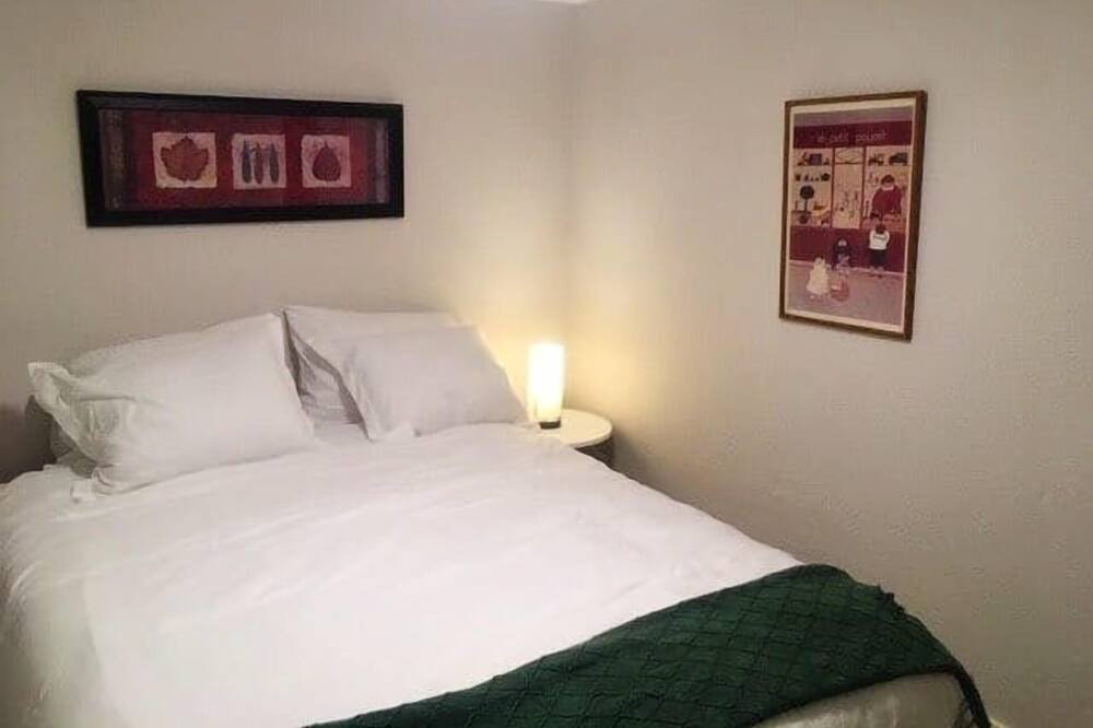 Photo of Bedroom in University