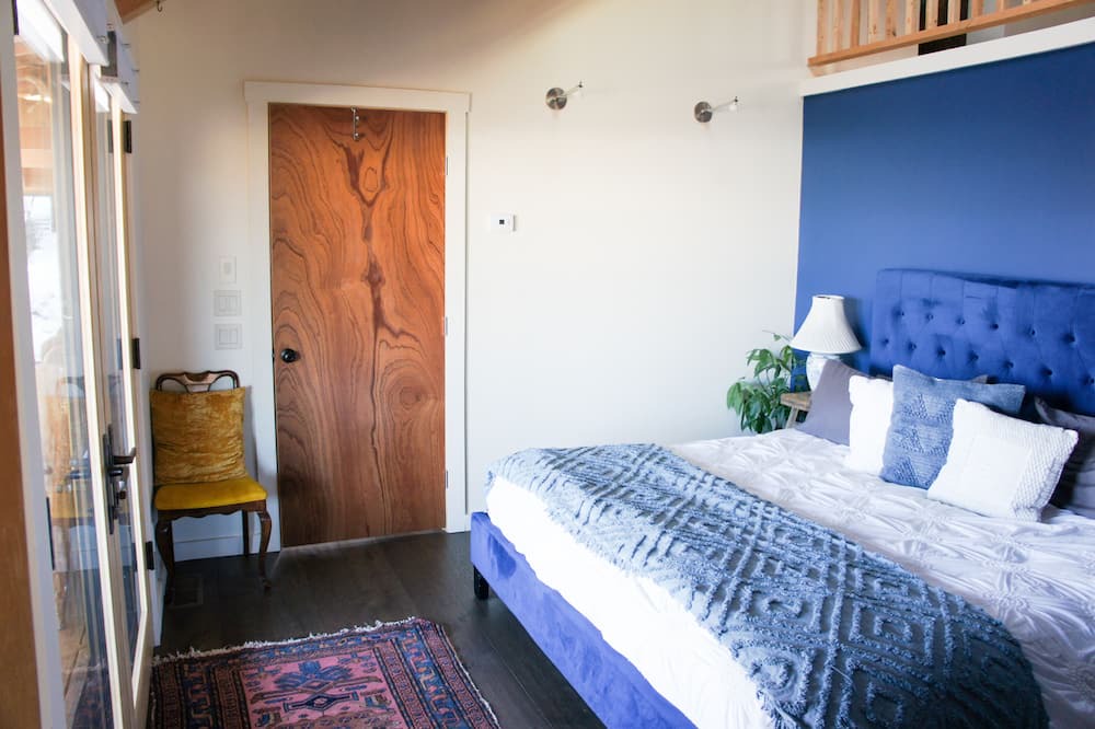 Photo of Bedroom in Brush Creek Village