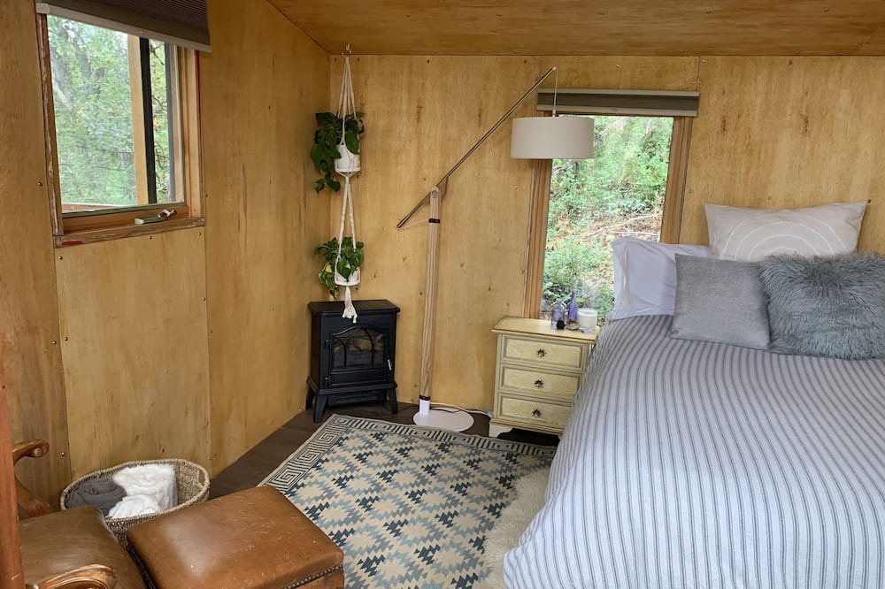 Photo of Bedroom in Brush Creek Village
