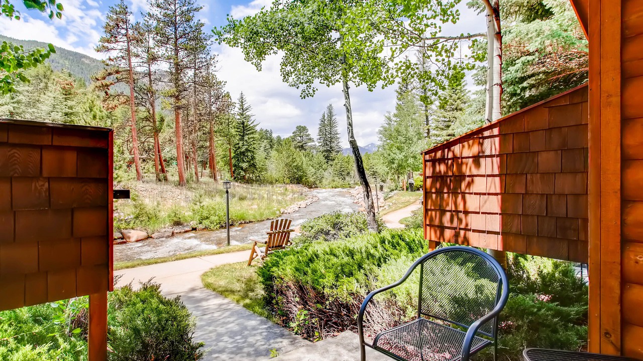 Photo of Outdoor in Fall River Estates