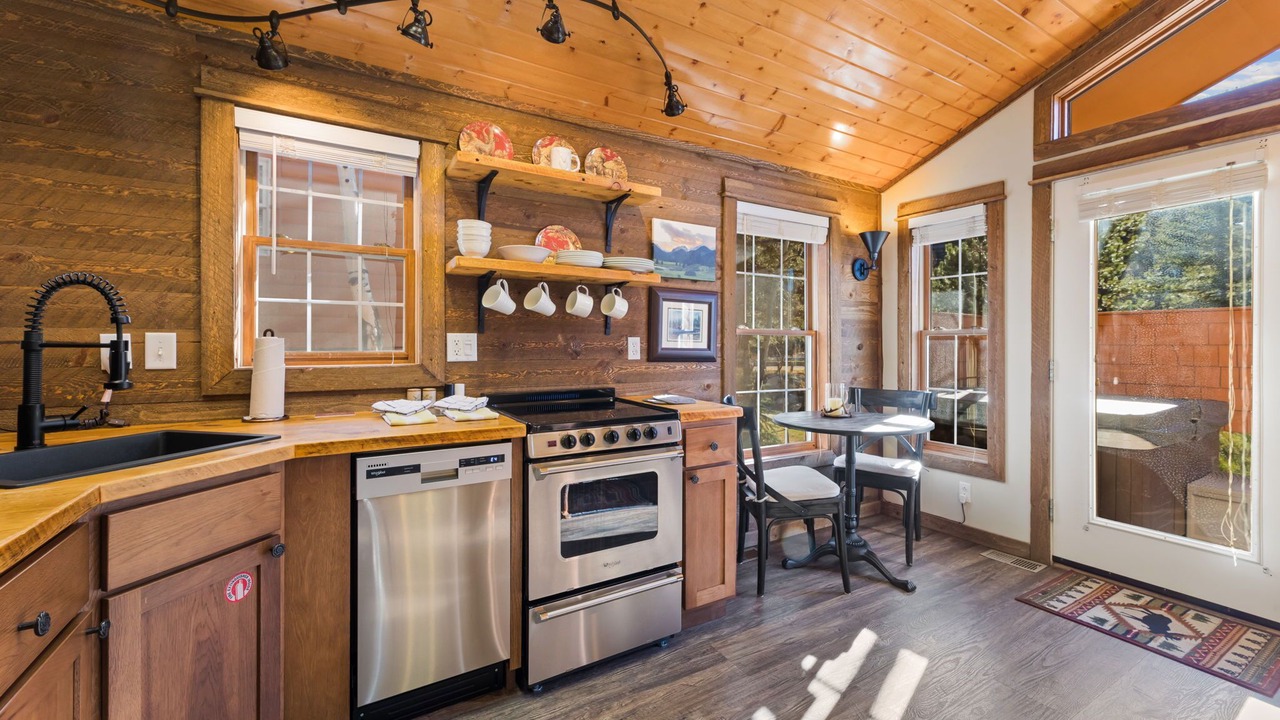 Photo of Kitchen in Fall River Estates