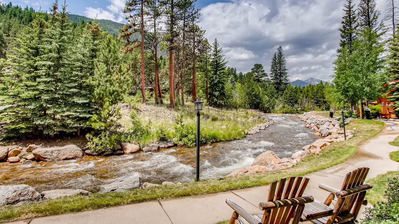 Photo of Outdoor in Fall River Estates