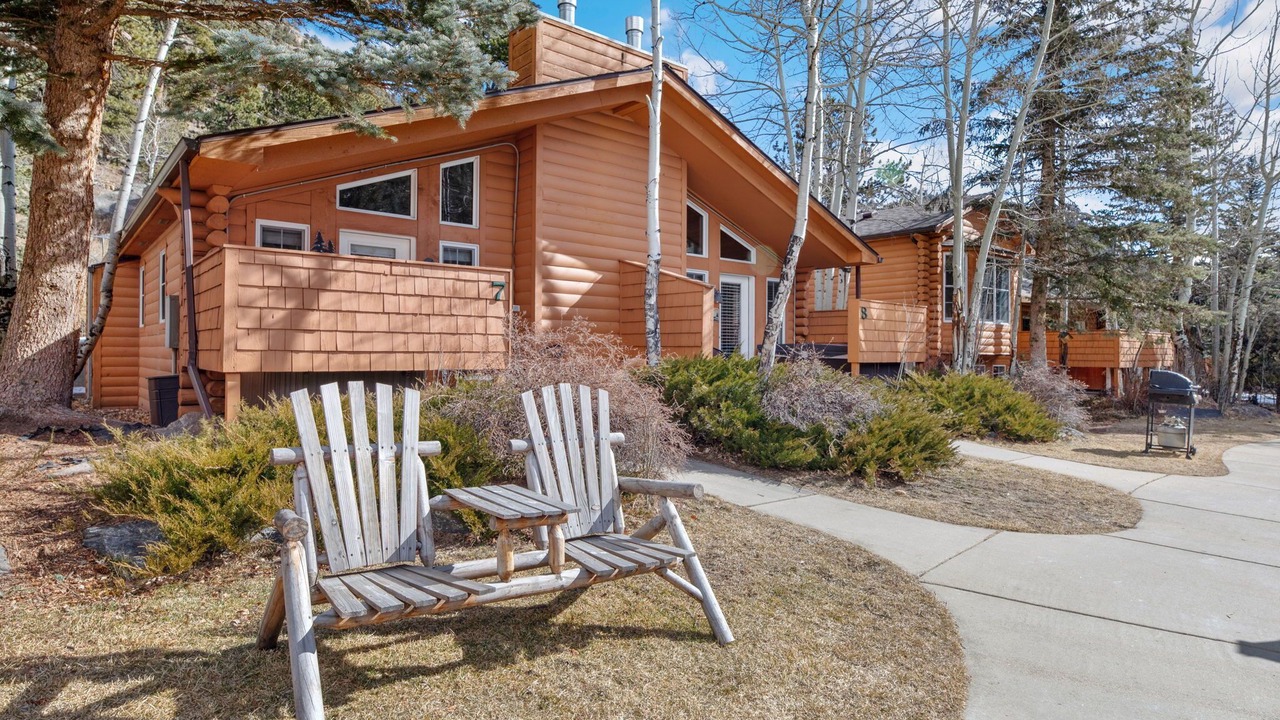 Photo of Outdoor in Fall River Estates