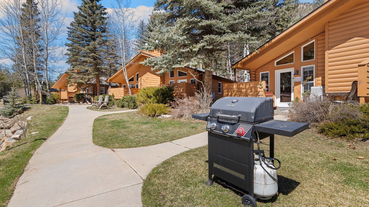 Photo of Outdoor in Fall River Estates