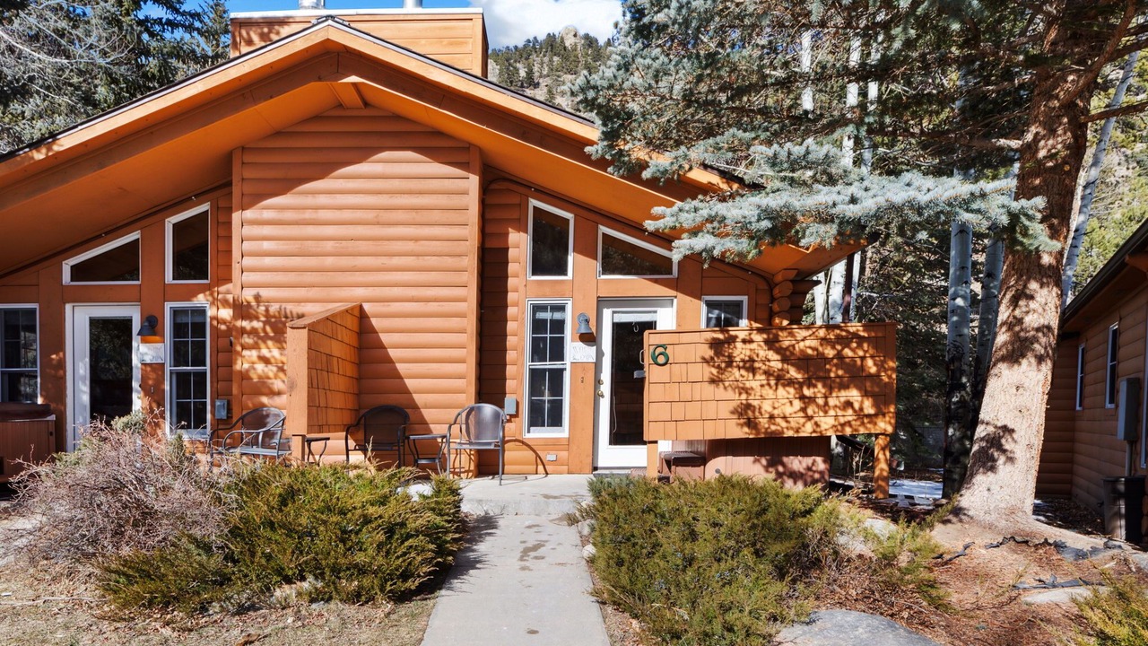 Photo of Outdoor in Fall River Estates