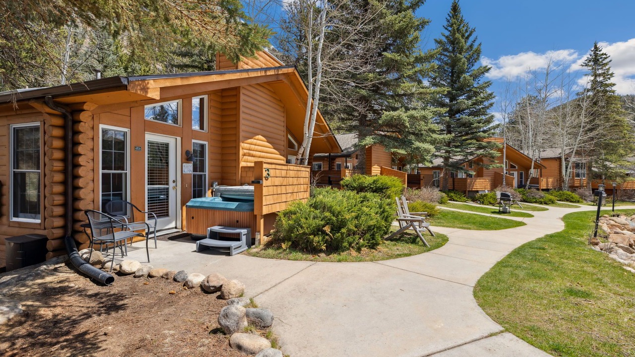 Photo of Outdoor in Fall River Estates