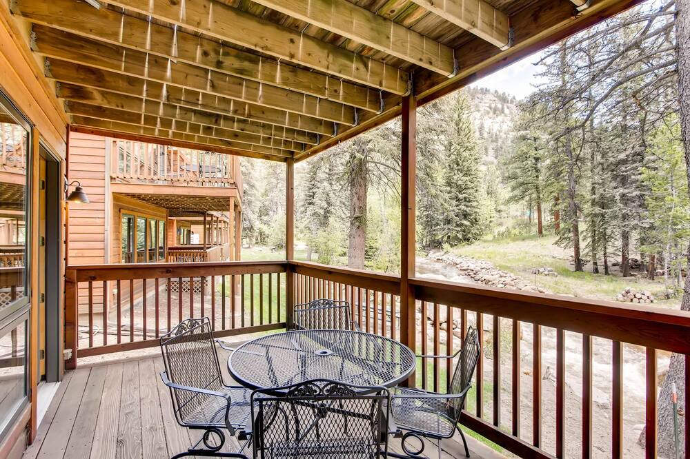 Photo of Patio Balcony in Fall River Estates