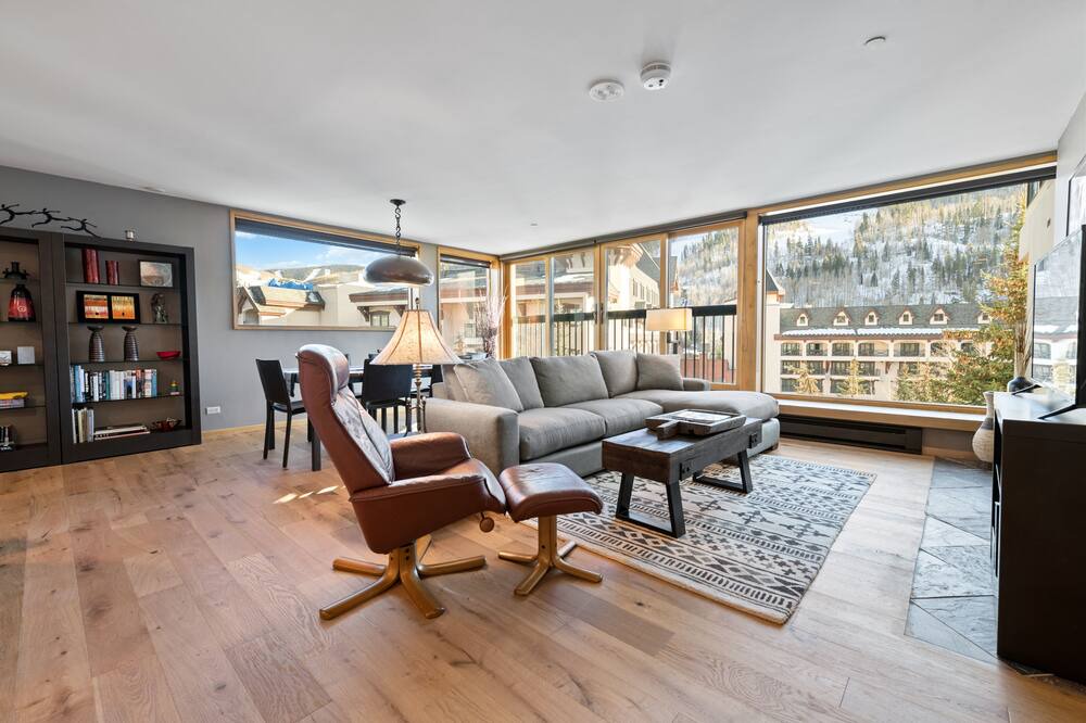 Photo of Livingroom in Vail