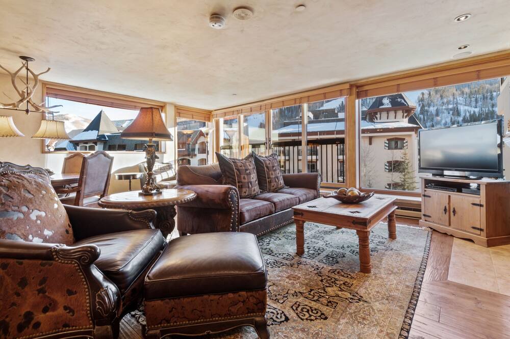 Photo of Livingroom in Vail