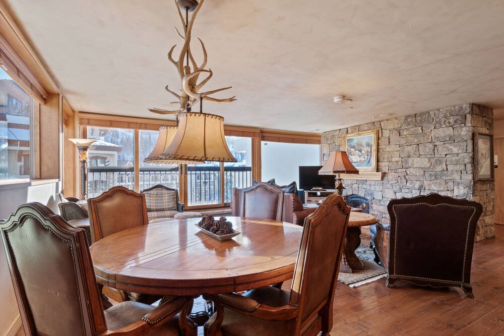 Photo of Livingroom in Vail