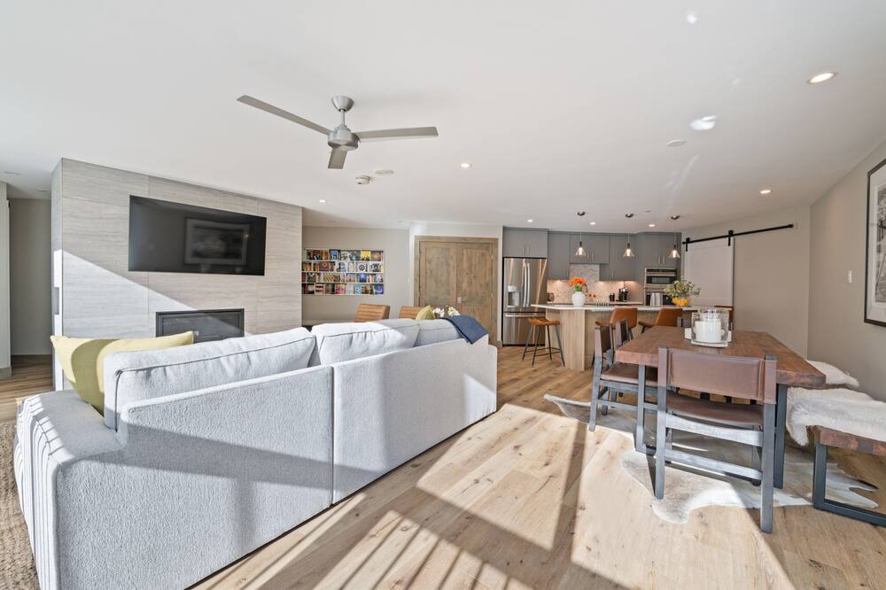 Photo of Livingroom in Vail