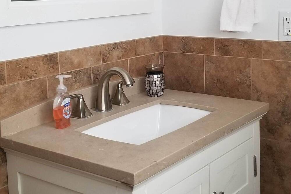 Photo of Bathroom in Thornton