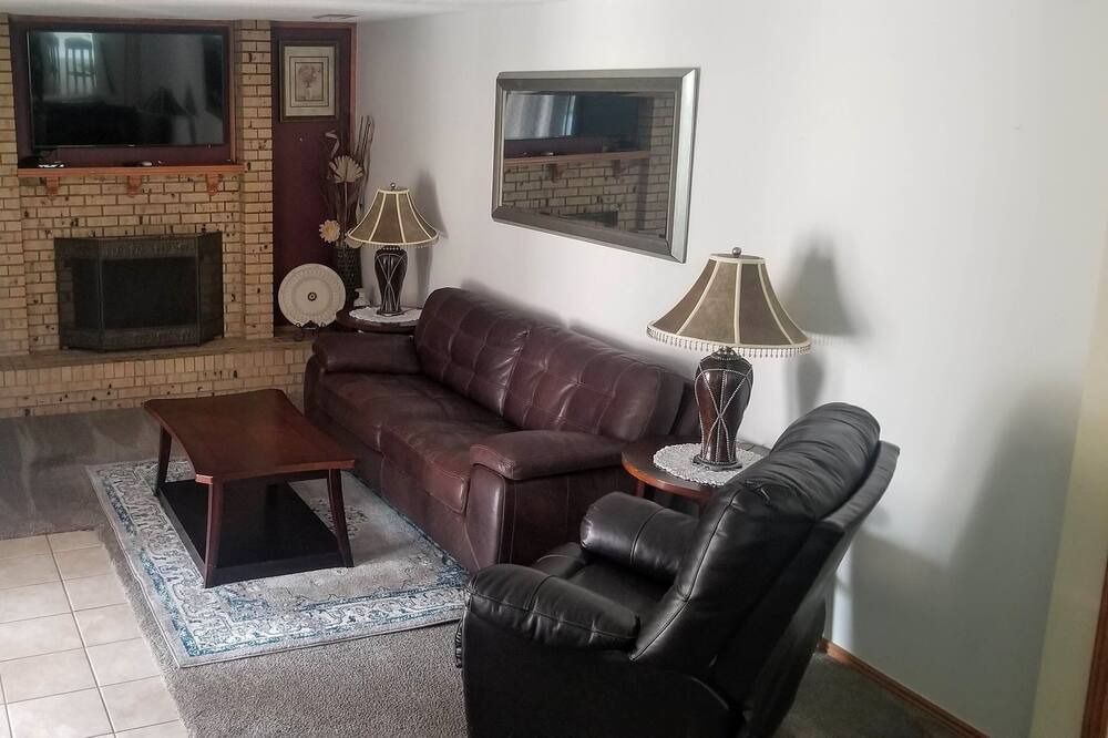 Photo of Livingroom in Thornton