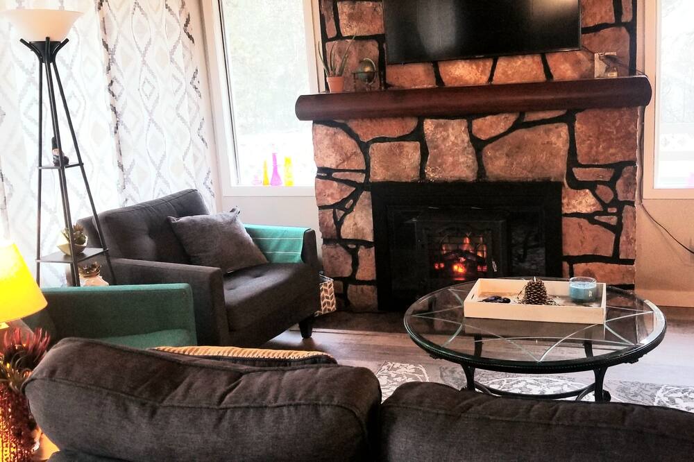 Photo of Livingroom in Cascade-Chipita Park