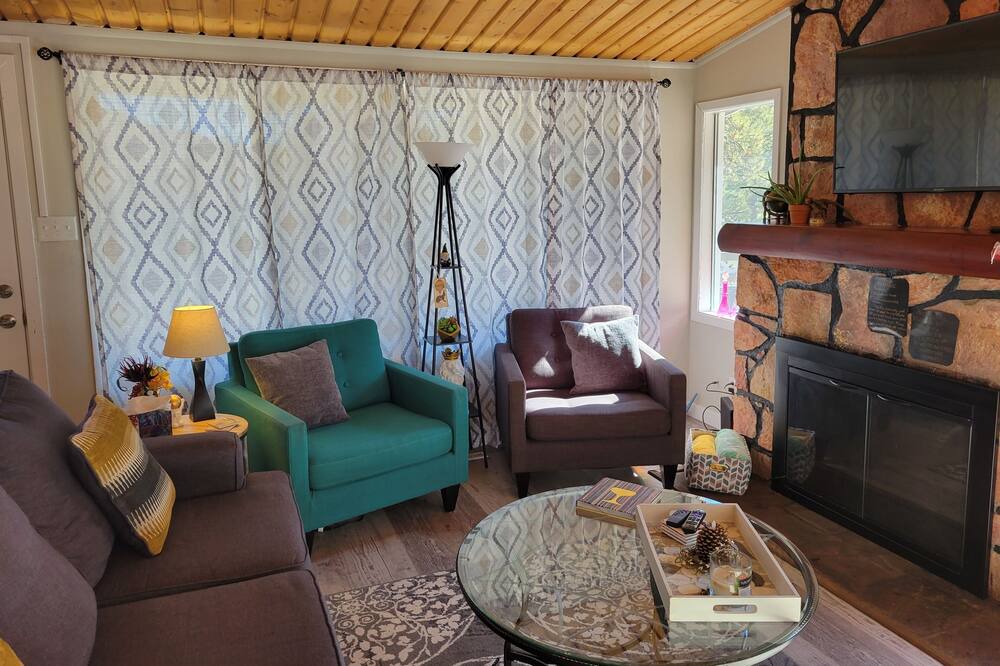 Photo of Livingroom in Cascade-Chipita Park