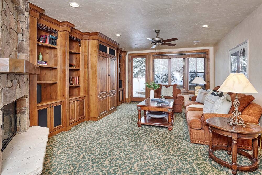 Photo of Livingroom in Snowmass Village