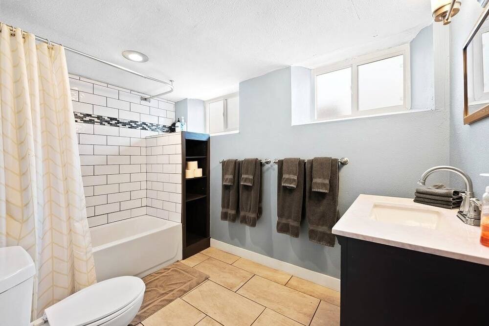 Photo of Bathroom in Whittier
