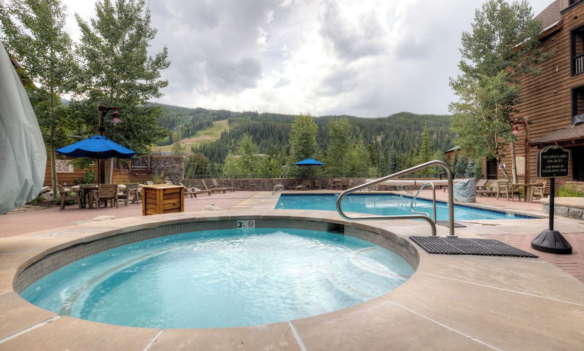 Photo of Outdoor in River Run