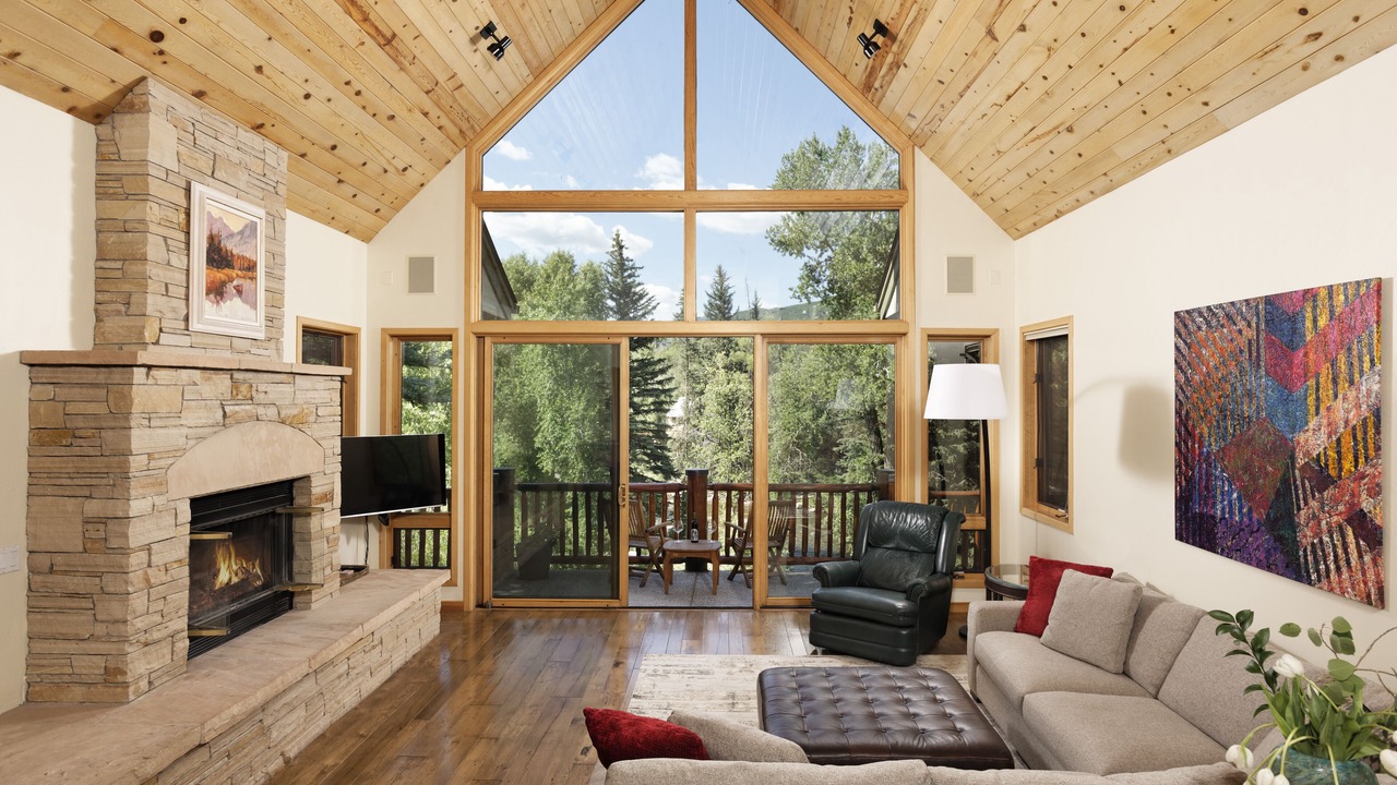 Photo of Livingroom in Woody Creek