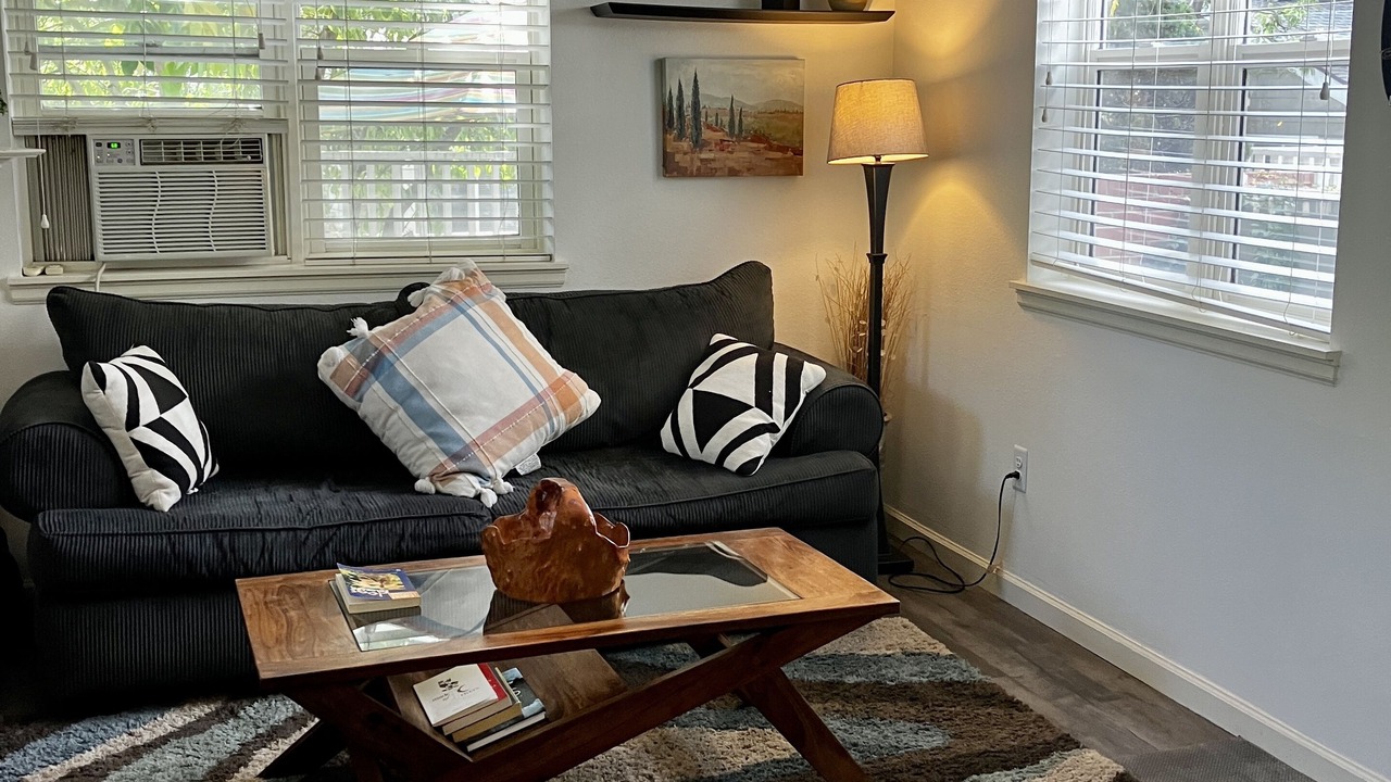 Photo of Livingroom in Glenwood Grove - North Iris