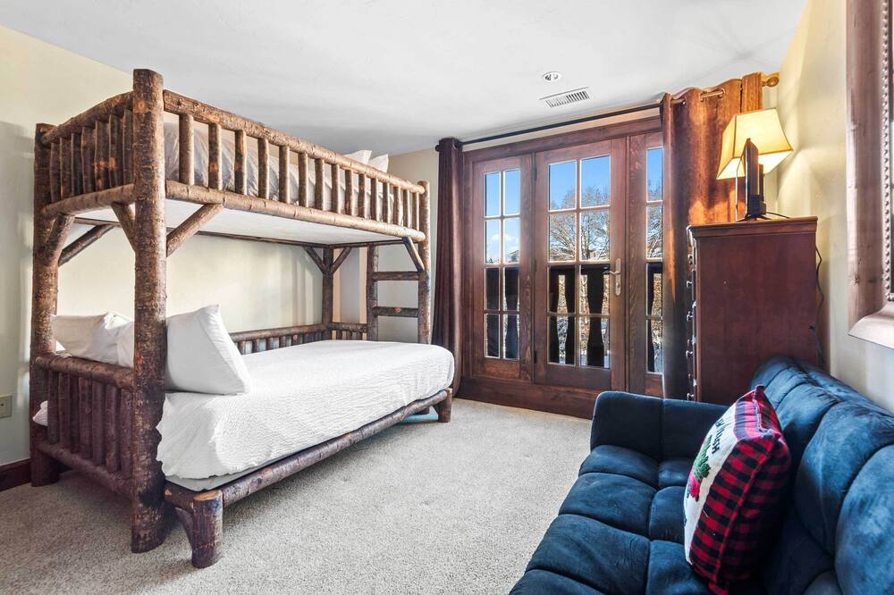 Photo of Bedroom in Avon