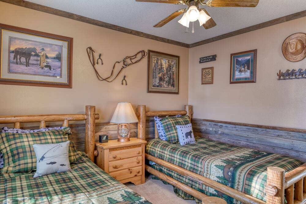 Photo of Others in Ponderosa Pines