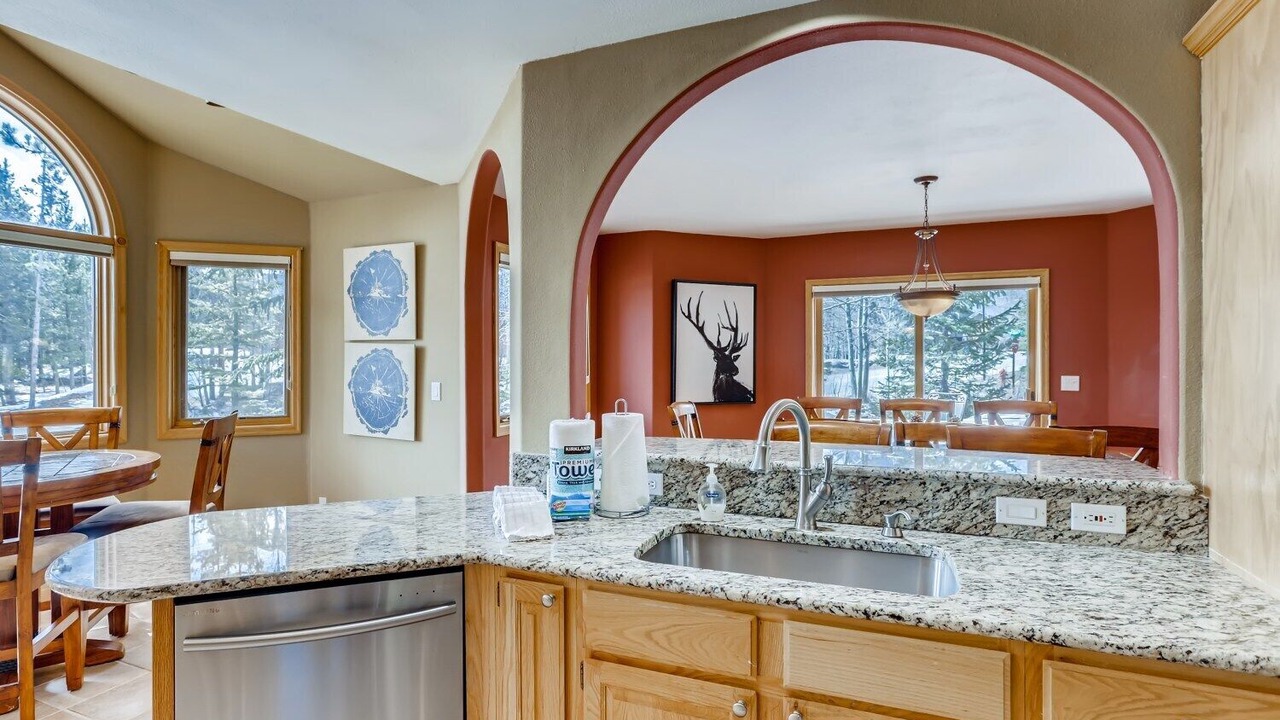 Photo of Kitchen in Three Peaks