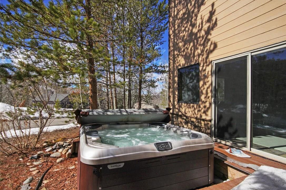 Photo of Outdoor in Three Peaks